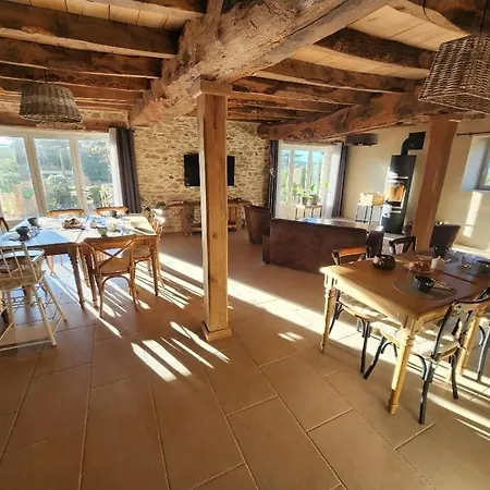 Holiday home La Source, Avec Demi-pension Et Prestations