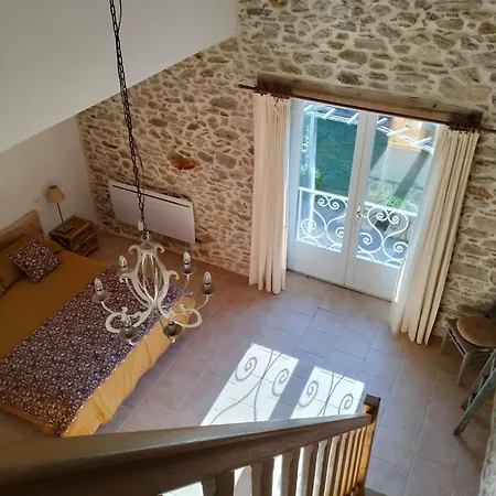 Holiday home La Source, Avec Demi-pension Et Prestations
