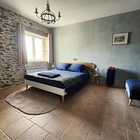La Source, Avec Demi-pension Et Prestations Holiday home Rieupeyroux (Aveyron)
